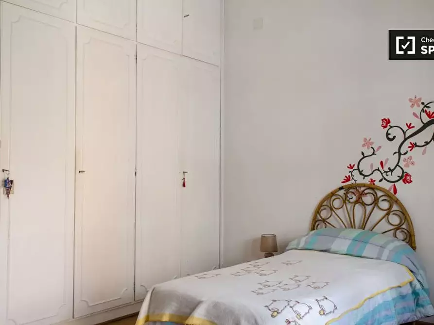 Immagine 4 di Camera condivisa in affitto  in Via Francesco De Vico, 00142 Roma RM, Italy a Roma