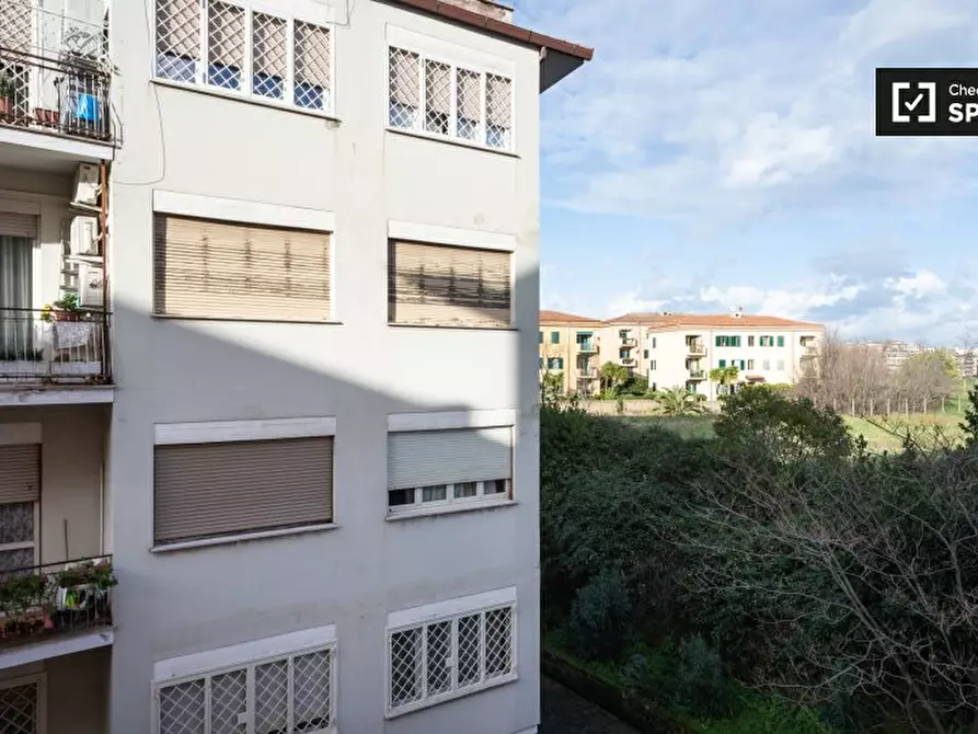 Immagine 15 di Camera condivisa in affitto  in Via Bisentina, 00139 Roma RM, Italy a Roma