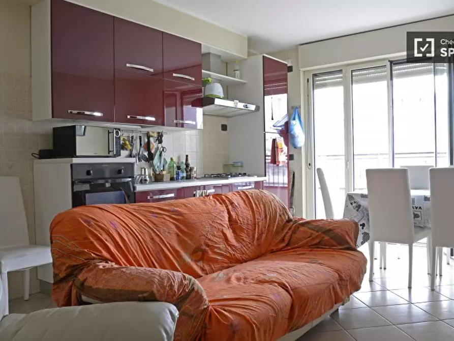 Immagine 3 di Camera condivisa in affitto  in Via Adamello a Milano