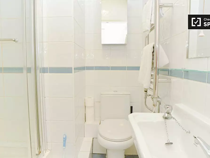 Immagine 8 di Ufficio in affitto  in F2 St Anns Villas a Kensington