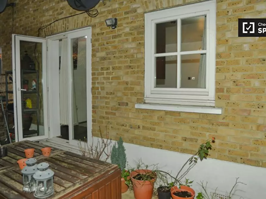 Immagine 19 di Appartamento in affitto  in Carlyle Mews a Poplar
