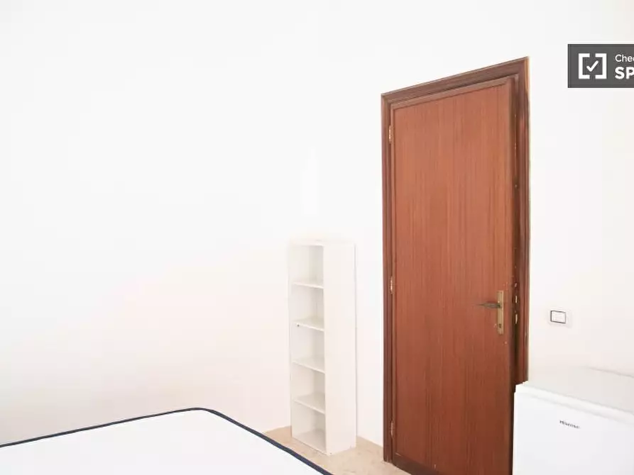 Immagine 2 di Camera condivisa in affitto  in Via Colle Di Mezzo a Roma