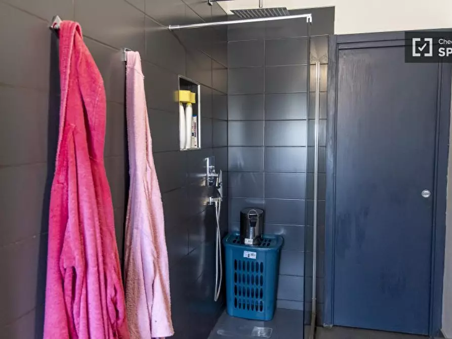 Immagine 8 di Appartamento in affitto  in Via Luchino dal Verme a Roma