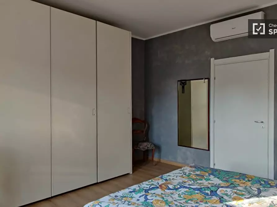 Immagine 3 di Camera condivisa in affitto  in Via Enrico de Nicola a Milano