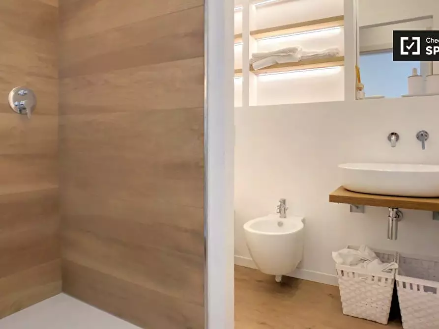 Immagine 16 di Appartamento in affitto  in Via Pastrengo, 20159 Milano MI, Italy a Milano