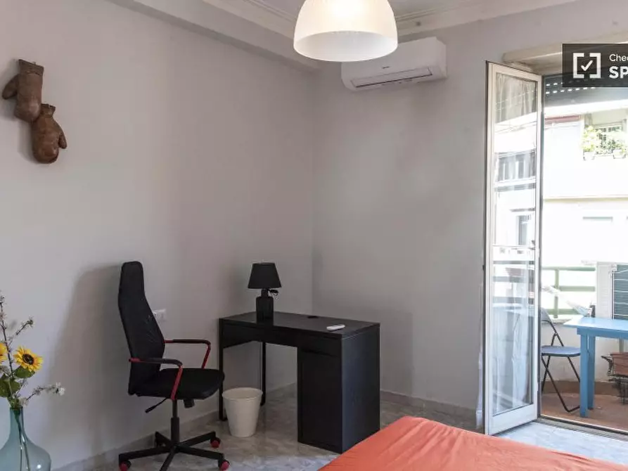 Immagine 3 di Camera condivisa in affitto  in Via Muzio Scevola a Roma
