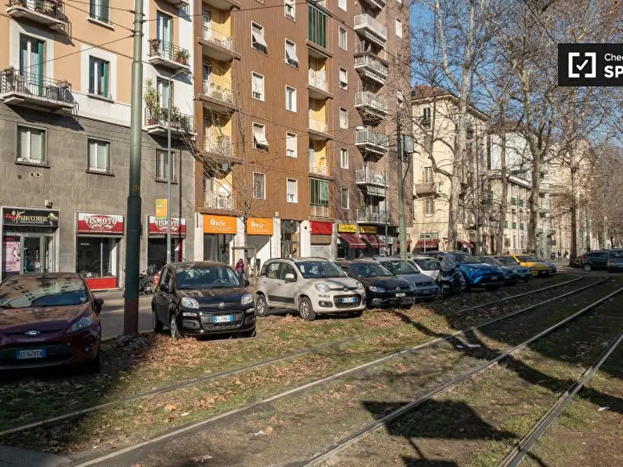 Immagine 18 di Camera condivisa in affitto  in Viale Umbria a Milano