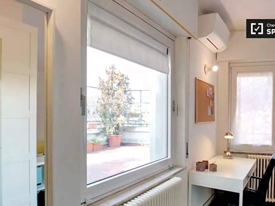 Immagine 5 di Camera condivisa in affitto  in Via Teodosio a Milano