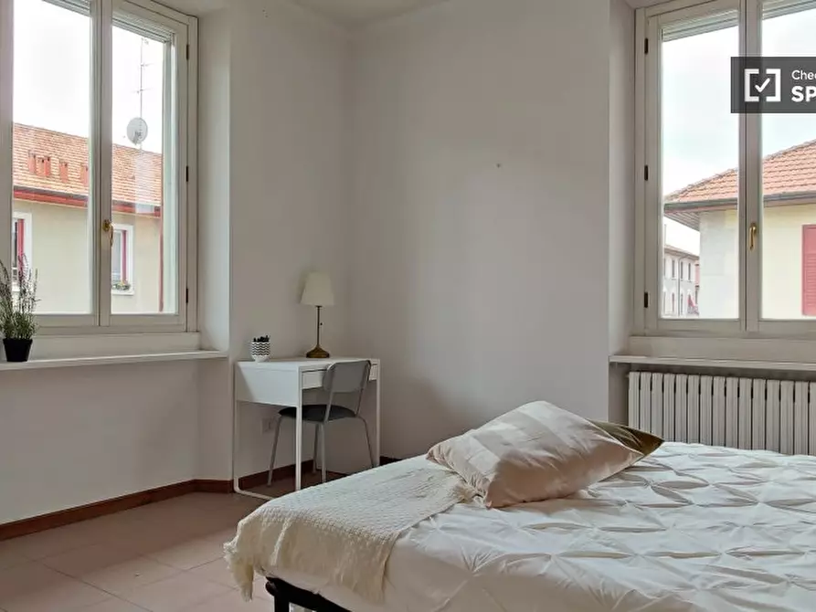 Immagine 4 di Camera condivisa in affitto  in Via Anton Giulio Barrili a Milano