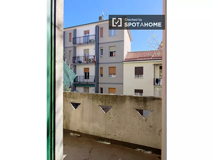 Immagine 11 di Appartamento in affitto  in Viale Famagosta a Milano