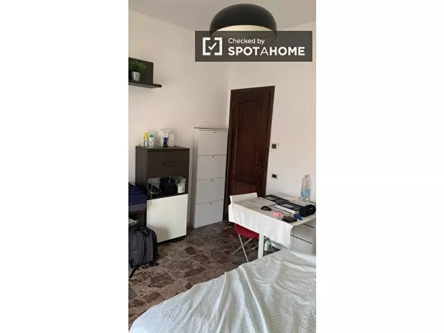 Immagine 16 di Camera condivisa in affitto  in Via Francesco Bianchi, 00133 Roma RM, Italy a Roma