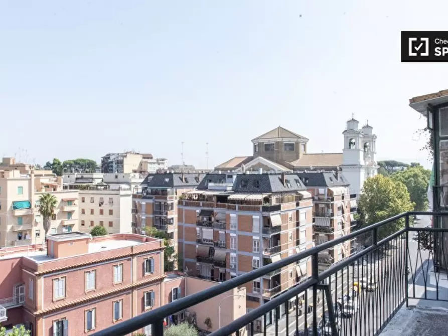 Immagine 8 di Appartamento in affitto  in Via Tuscolana a Roma