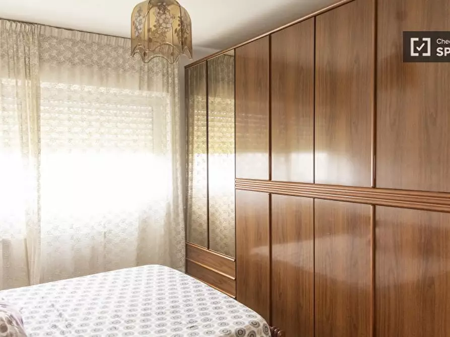 Immagine 1 di Camera condivisa in affitto  in Via Clemente Rebora a Roma