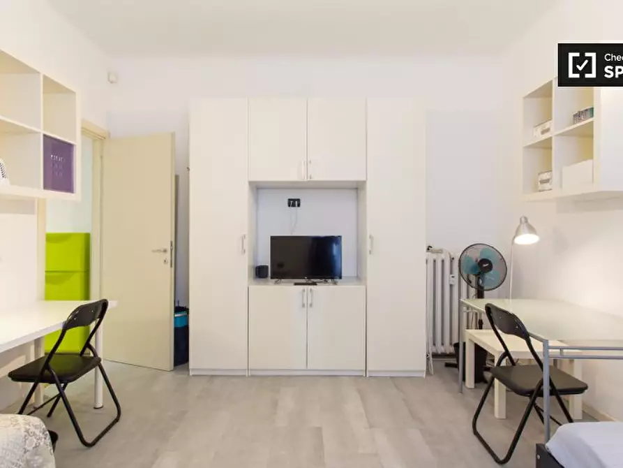 Immagine 10 di Camera condivisa in affitto  in Via Luigi Mercantini a Milano