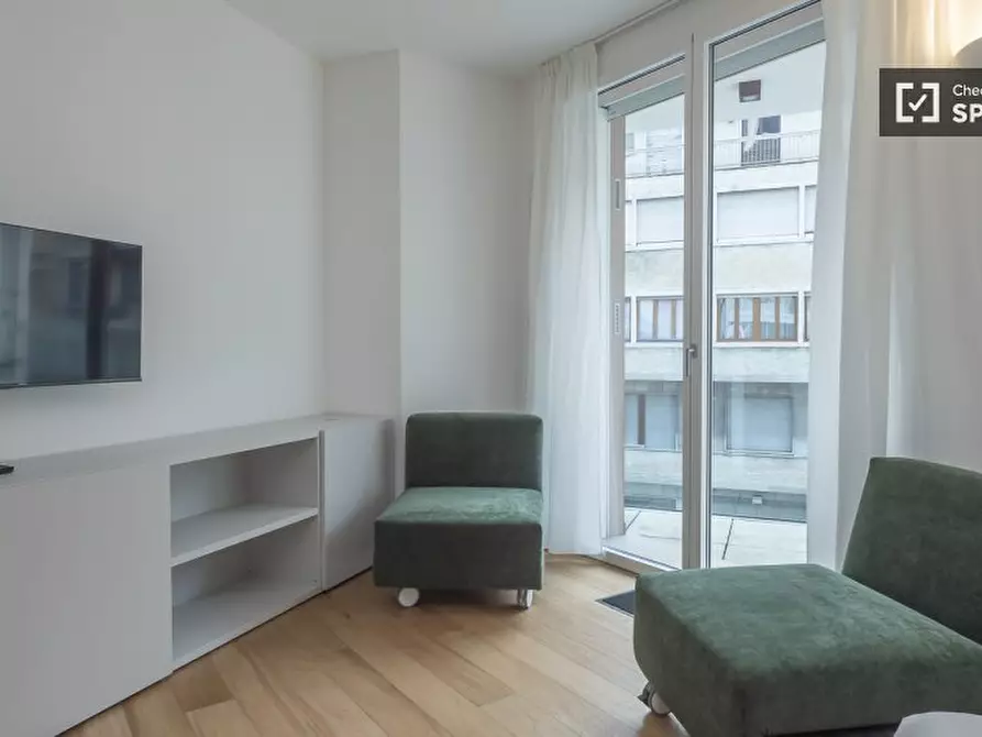 Immagine 12 di Ufficio in affitto  in Via Giovanni da Milano a Milano