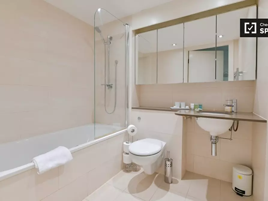 Immagine 14 di Appartamento in affitto  in Western Gateway, Royal Docks, London E 1BL, UK a East Ham