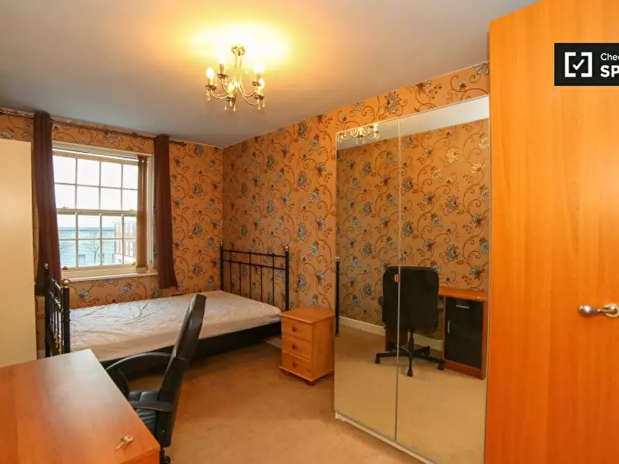 Immagine 1 di Camera condivisa in affitto  in Hastings St a Eltham