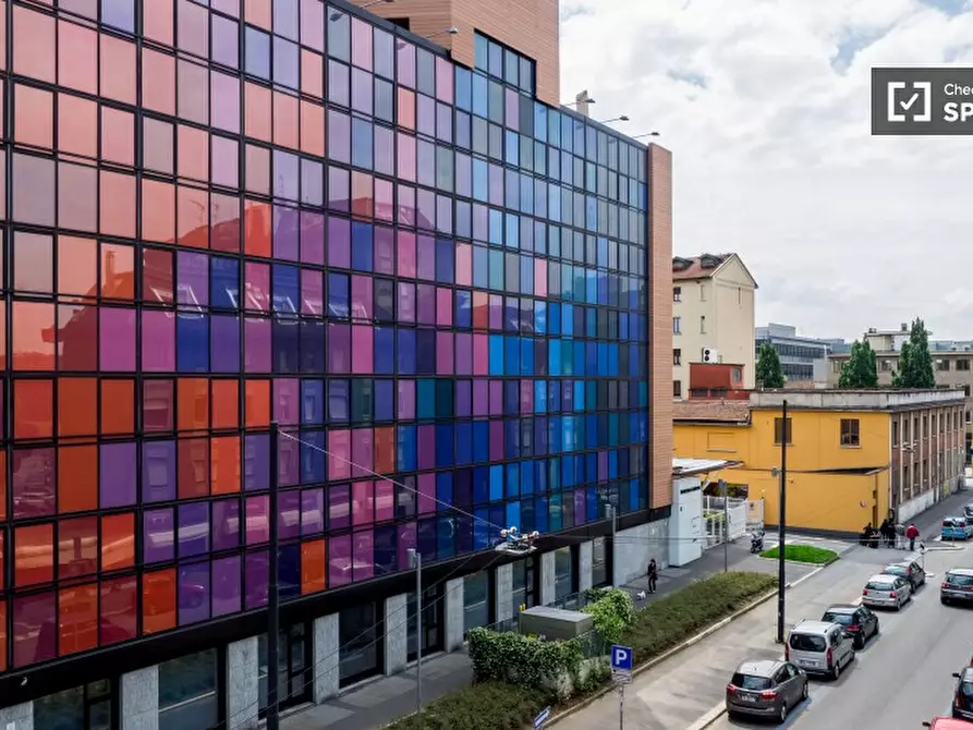 Immagine 4 di Camera condivisa in affitto  in Viale Edoardo Jenner a Milano