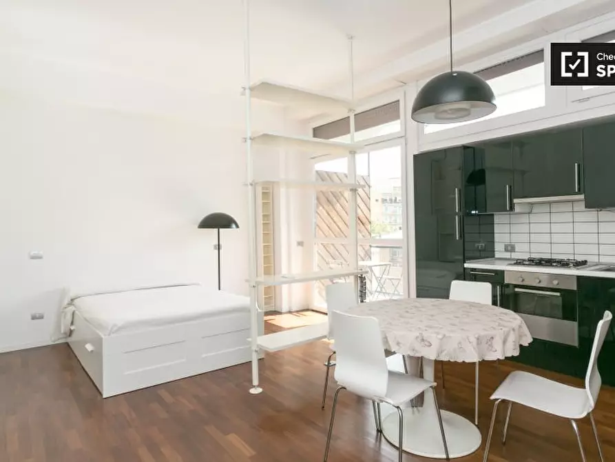 Immagine 10 di Ufficio in affitto  in Via Tristano Calco a Milano