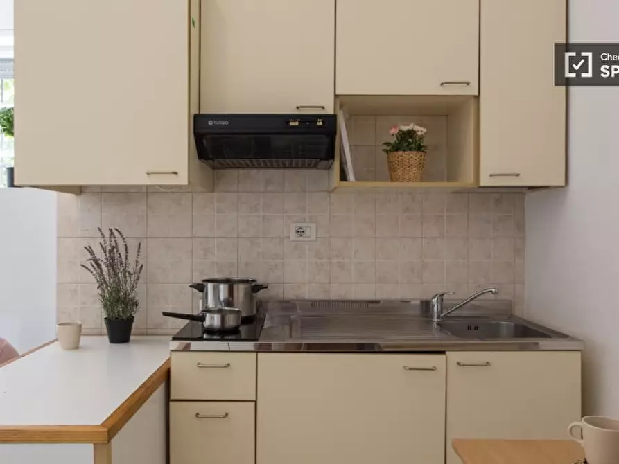 Immagine 6 di Ufficio in affitto  in Piazza Insubria a Milano