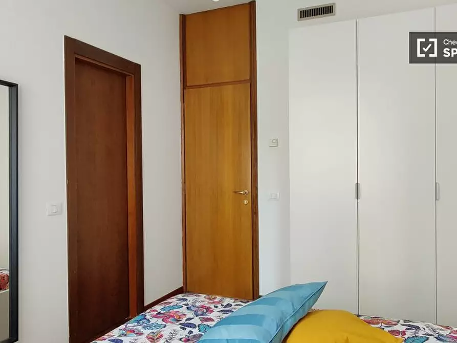 Immagine 3 di Camera condivisa in affitto  in Via Nicola Piccinni a Milano