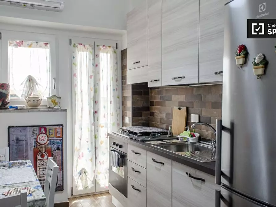 Immagine 11 di Appartamento in affitto  in Via Cornelio Labeone, 00174 Roma RM, Italy a Roma