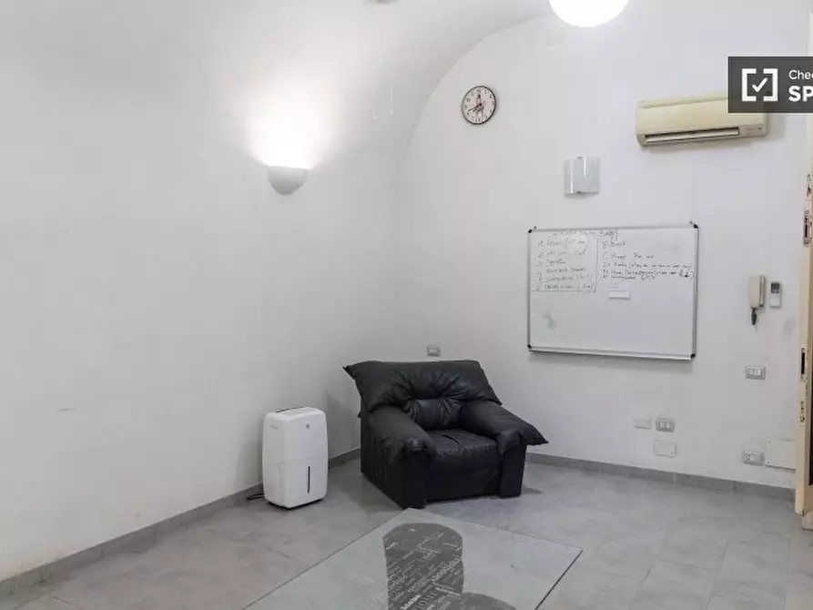 Immagine 18 di Appartamento in affitto  in Vicolo del Governo Vecchio a Roma