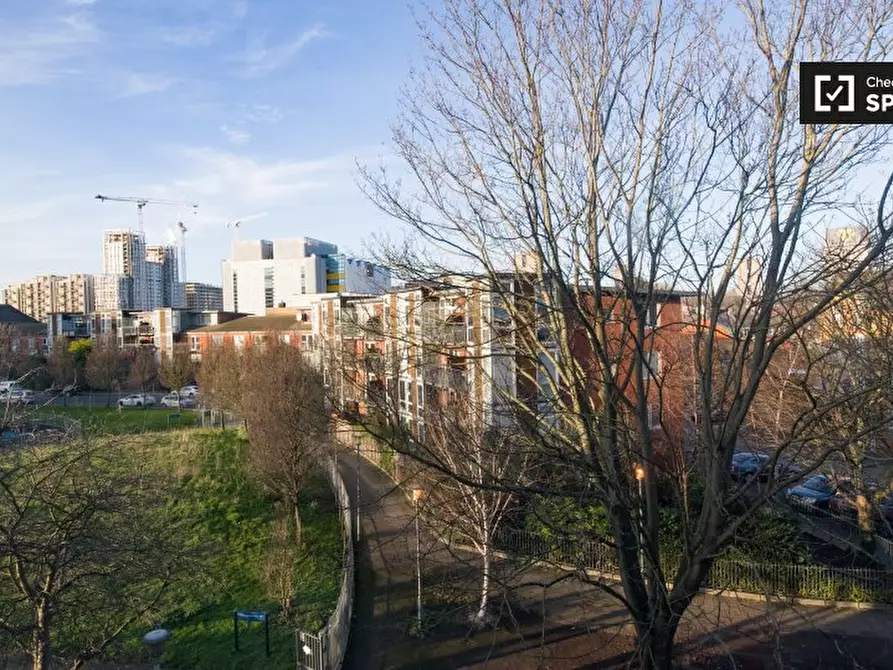 Immagine 4 di Camera condivisa in affitto  in St.Anns Rd, White City, London W11 4ST, UK a Kensington