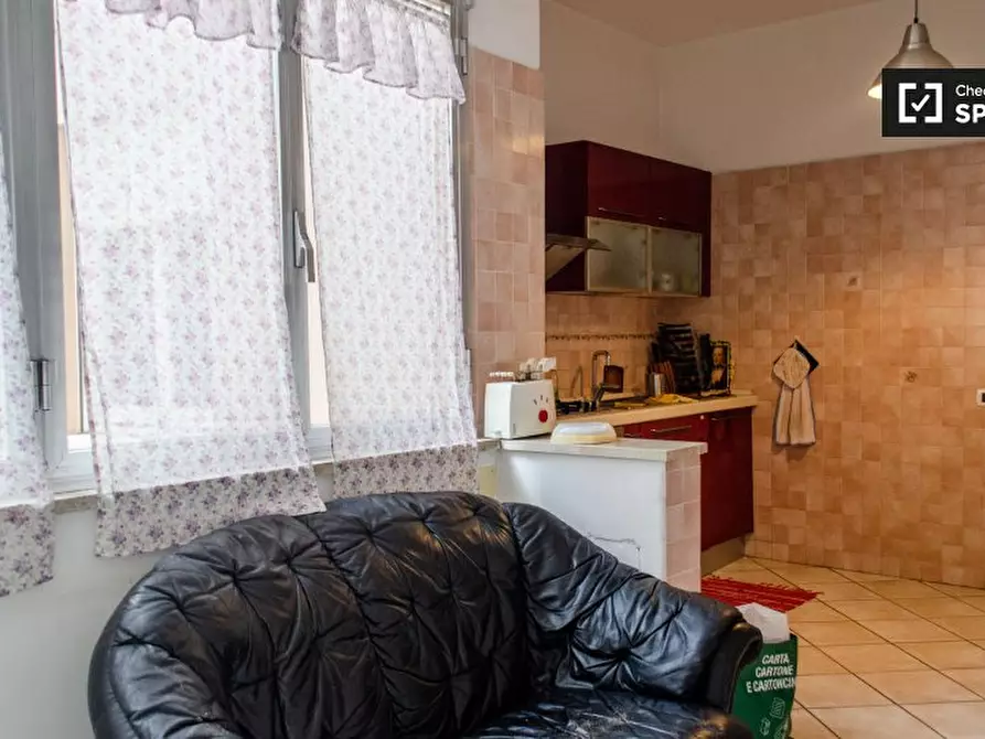 Immagine 16 di Camera condivisa in affitto  in Via Francesco De Vico, 00142 Roma RM, Italy a Roma