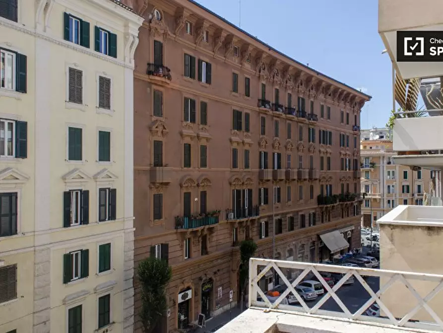 Immagine 11 di Appartamento in affitto  in Via delle Fornaci, 00165 Roma RM, Italy a Roma