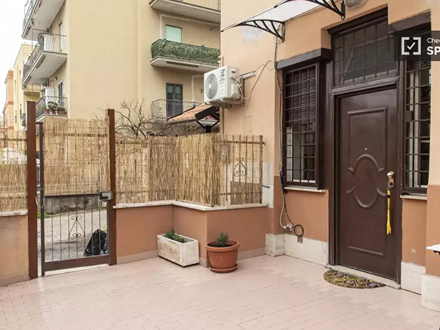 Immagine 18 di Ufficio in affitto  in Via del Passero Solitario a Roma