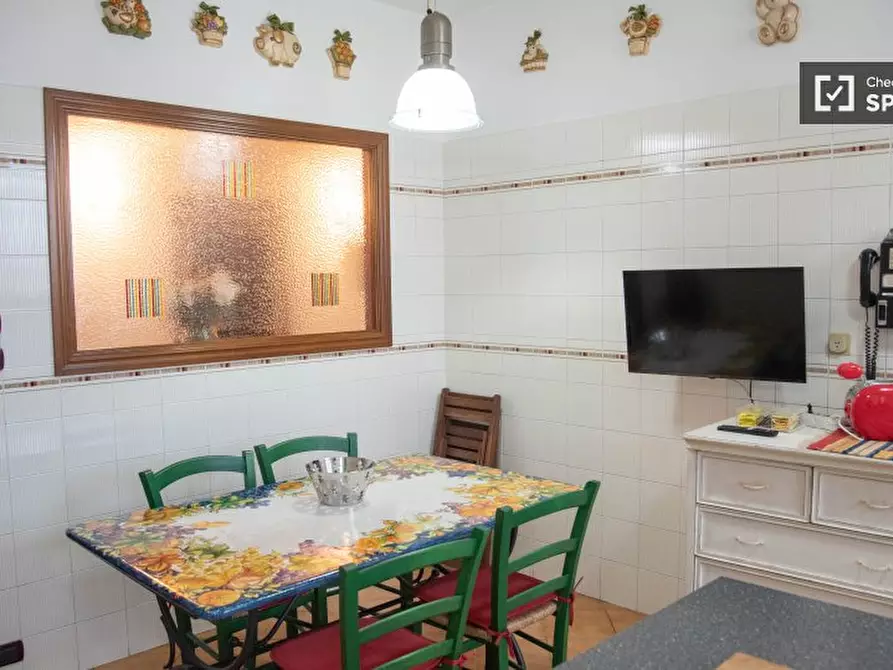 Immagine 14 di Appartamento in affitto  in Via Buccari a Roma