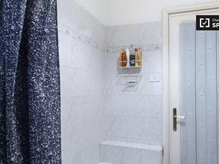 Immagine 12 di Camera condivisa in affitto  in Via Giuseppe Sacconi a Roma