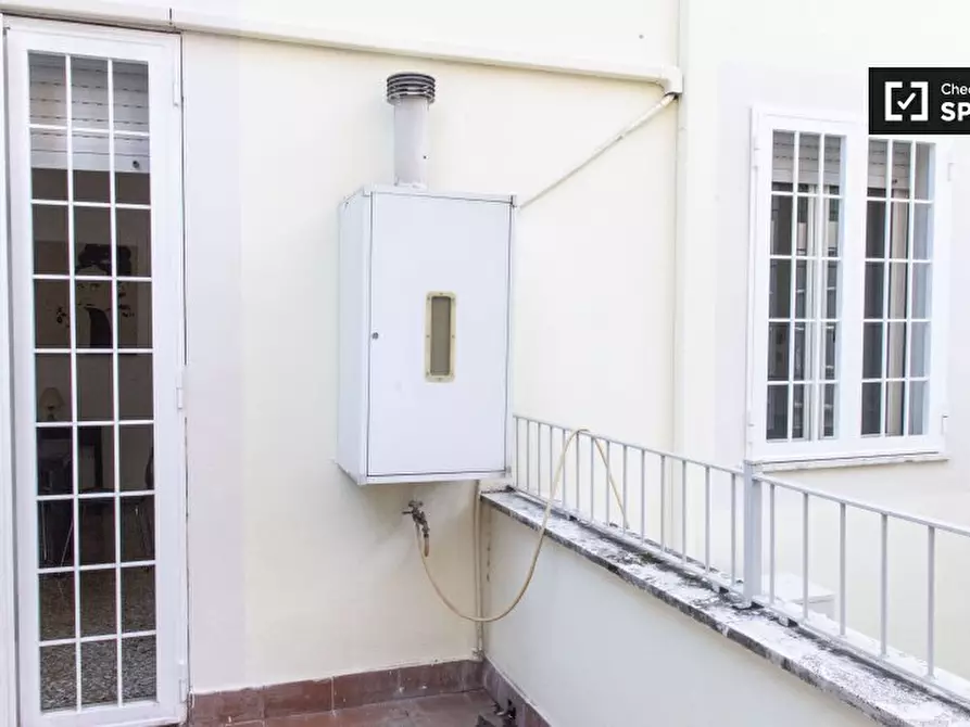 Immagine 16 di Camera condivisa in affitto  in Via Portuense a Roma