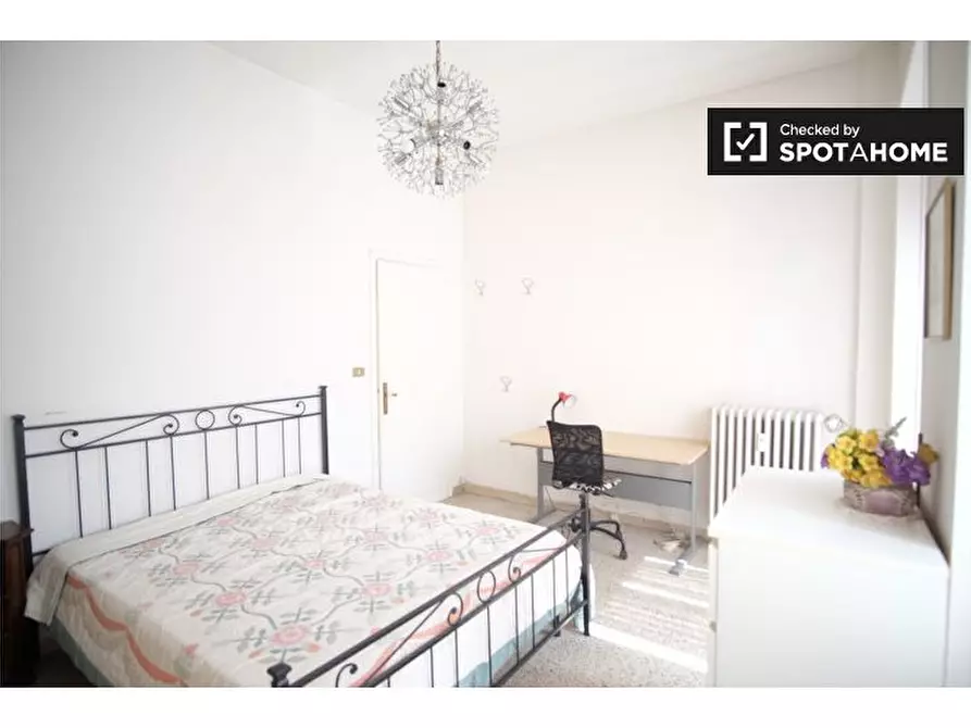 Immagine 4 di Camera condivisa in affitto  in Piazza San Giovanni Bosco a Roma