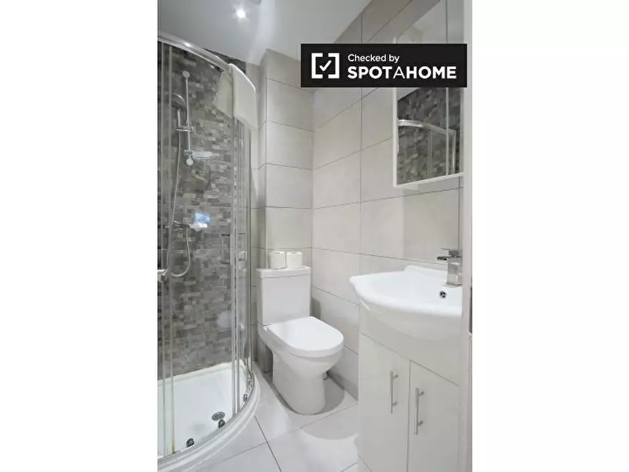 Immagine 8 di Ufficio in affitto  in St James's Rd a Camberwell