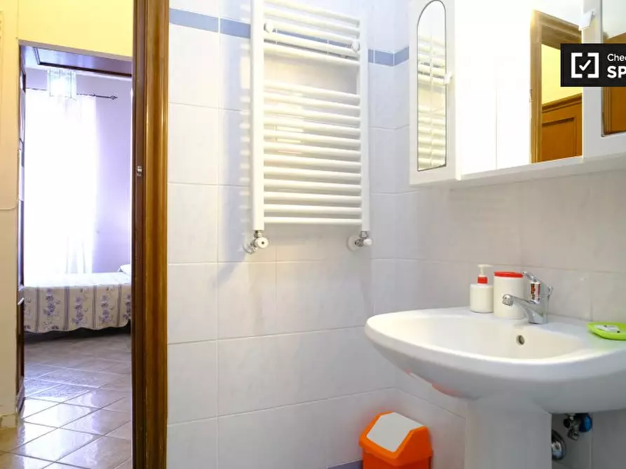 Immagine 17 di Residence in affitto  in Via Albalonga a Roma