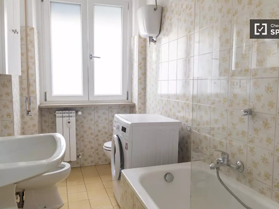 Immagine 16 di Appartamento in affitto  in Via Badia di Cava a Roma