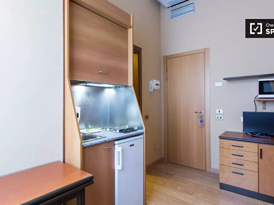 Immagine 5 di Ufficio in affitto  in Via Lepontina a Milano