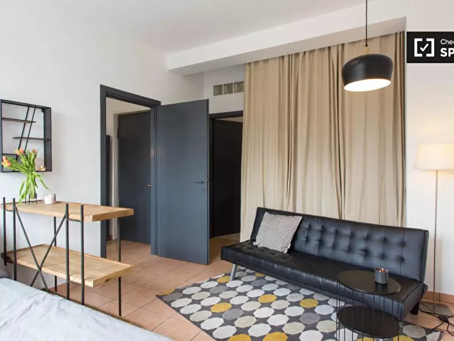 Immagine 10 di Appartamento in affitto  in Via Gardone a Milano