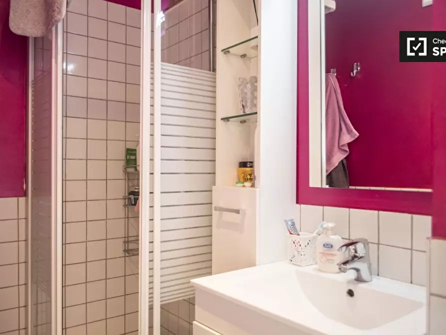 Immagine 13 di Camera condivisa in affitto  in Via Fabio Numerio a Roma