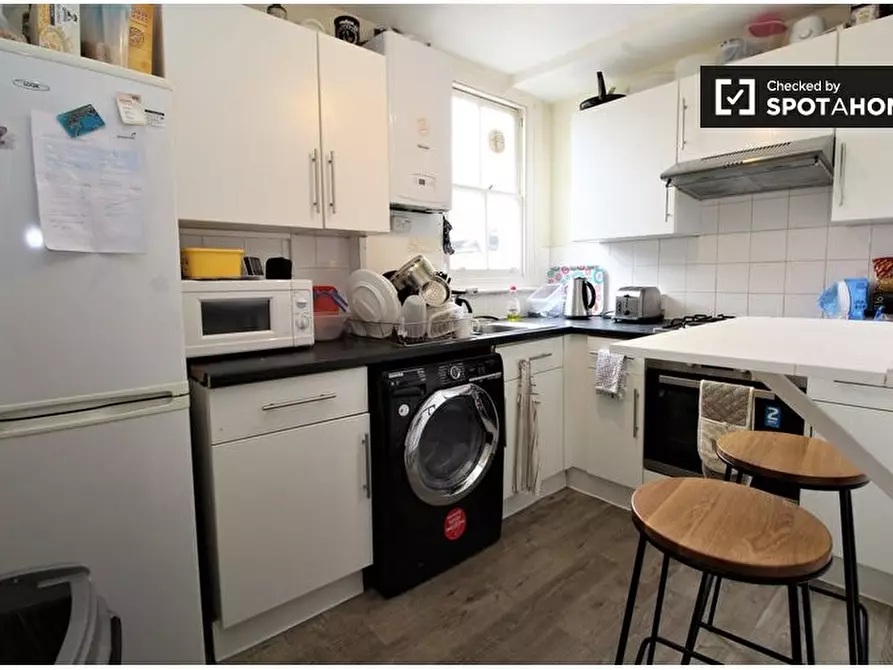 Immagine 10 di Camera condivisa in affitto  in Glenrosa Street a Hammersmith