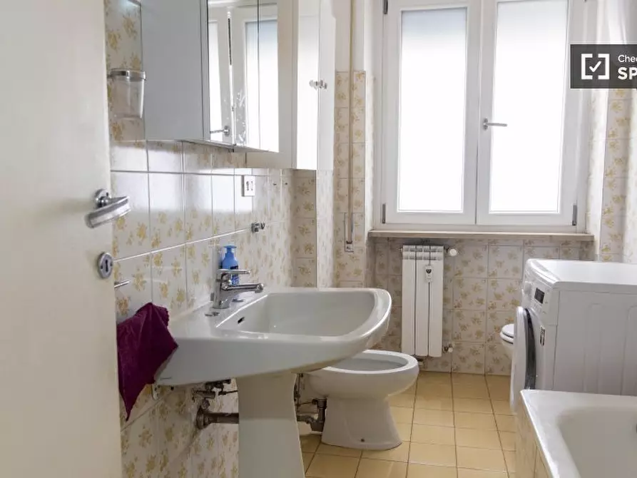 Immagine 17 di Appartamento in affitto  in Via Badia di Cava a Roma