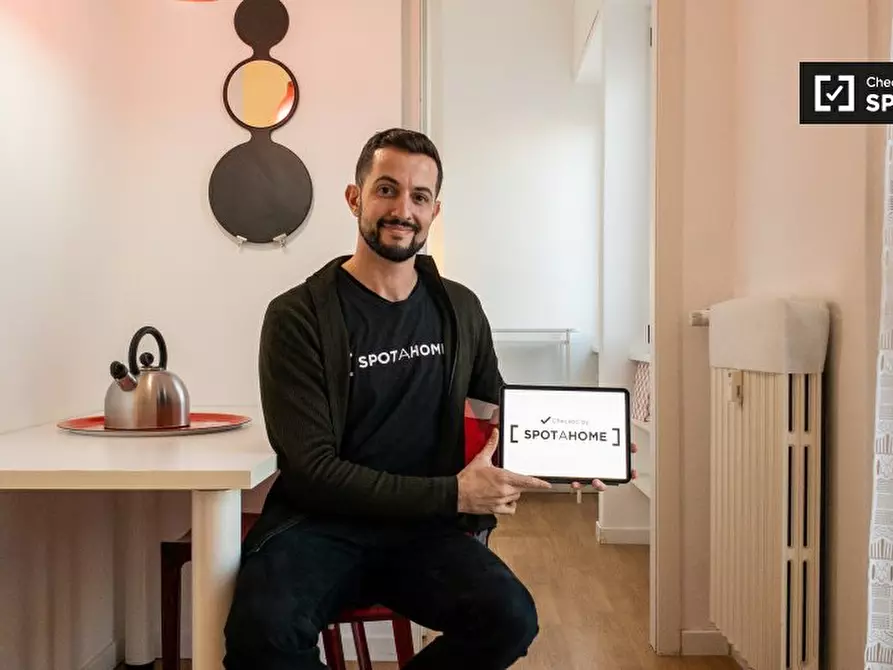 Immagine 10 di Appartamento in affitto  in Via Rutilia a Milano