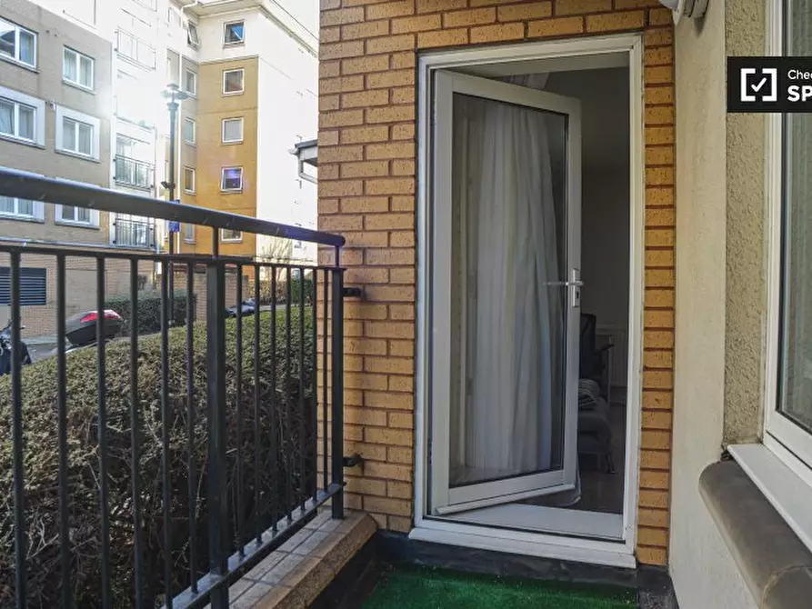 Immagine 18 di Appartamento in affitto  in Sail Court a Poplar