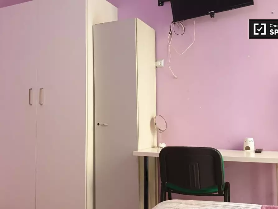 Immagine 4 di Camera condivisa in affitto  in Via Bordighera a Milano