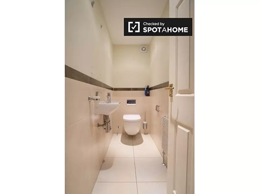 Immagine 16 di Camera condivisa in affitto  in Basevi Way a Lewisham