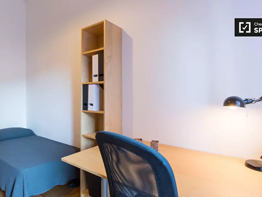 Immagine 4 di Camera condivisa in affitto  in Largo Isabella d'Aragona a Milano