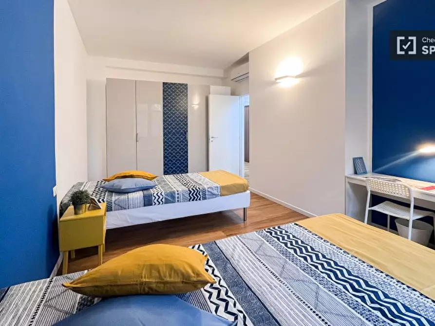 Immagine 3 di Camera condivisa in affitto  in Via delle Forze Armate a Milano