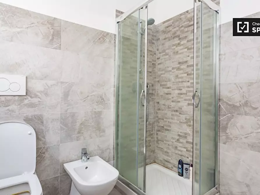 Immagine 10 di Camera condivisa in affitto  in Via Bordighera a Milano